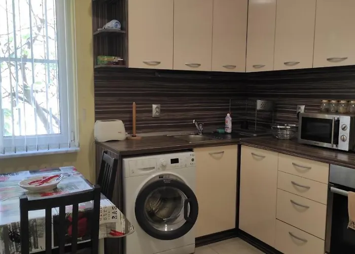 Lazur Karlovo 8 Street Free Parking * Бургас